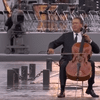 Yo-Yo Ma at the Arc de Triomphe